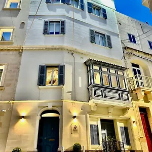 Nautilus Boutique Townhouse Inn